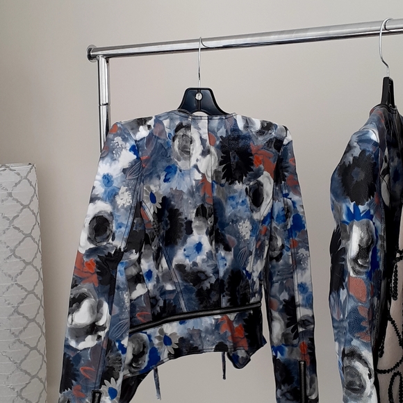 Jacket - Picture 2 of 2